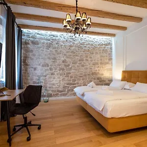 Guest house Luxury Lav, Zadar