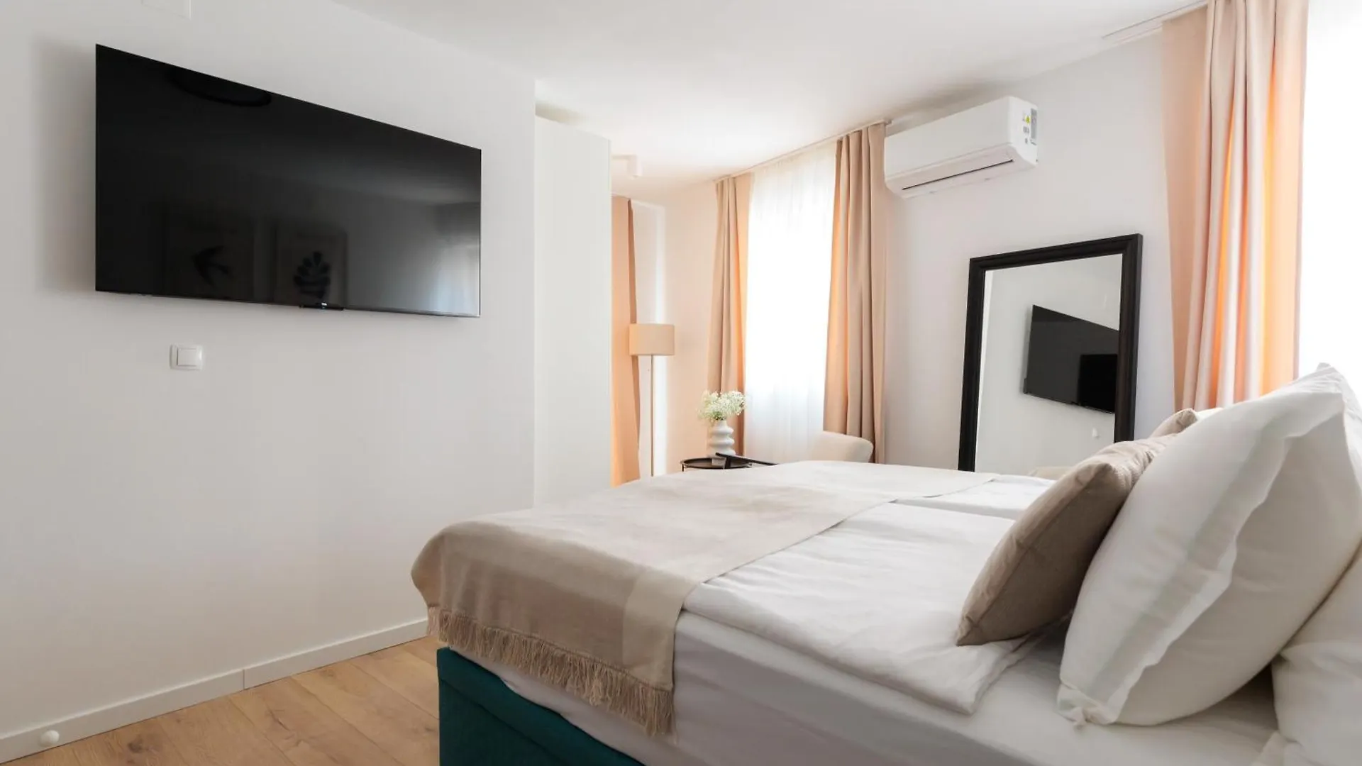 Barbara II - Luxury Rooms With Balcony Zadar Guest house